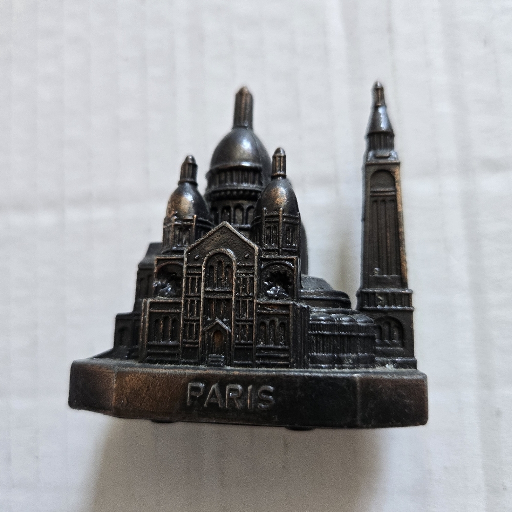 Vintage Die-Cast Stainless-Steel Paris Sacre-Coeur Pencil Sharpener